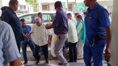 उचकागांव: पूर्व रेल मंत्री लालू प्रसाद यादव के गोपालगंज आगमन से उचकागांव राजद कार्यकर्ताओं में उत्साह