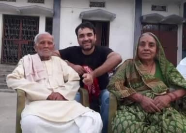 गोपालगंज: बॉलीबुड स्तर पंकज त्रिपाठी के आने पर उनके पैतृक गांव बेलसंड मे होगा अंतिम संस्कार परिजनों ने दी जनकारी