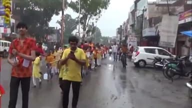 नागदा: नागदा में राष्ट्रीय स्वय सेवक संघ की बाल ईकाई द्वारा शासकीय बालक विद्यालय परिसर से कावड़ यात्रा निकाली गई