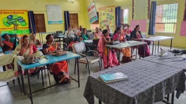 धार: मांडव में प्राकृतिक खेती प्रोत्साहन हेतु 4 दिवसीय प्रशिक्षण का आयोजन किया गया