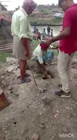 लखीसराय: वीरूपुर थाना की पुलिस ने पाली गांव में अर्धनिर्मित शराब भट्टी को किया ध्वस्त