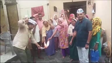 रेवाड़ी: मीटर सिक्योरिटी के नाम पर नाजायज राशि हर बिल में वसूल रही सरकार’आप कार्यकर्ताओं नेबिजली बिल की प्रतियां जलाकर विरोध किया