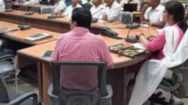 रायबरेली: बचत भवन में जिलाधिकारी की अध्यक्षता में जिला स्तरीय अंतर विभागीय समन्वय समिति की बैठक संपन्न