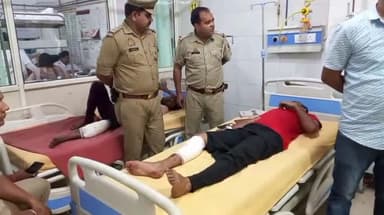 मुरादाबाद: मझोला थाना क्षेत्र में हुए हत्याकांड के मामले में तीन आरोपियों को पुलिस ने किया गिरफ्तार, तीनों के पैर में लगी गोली