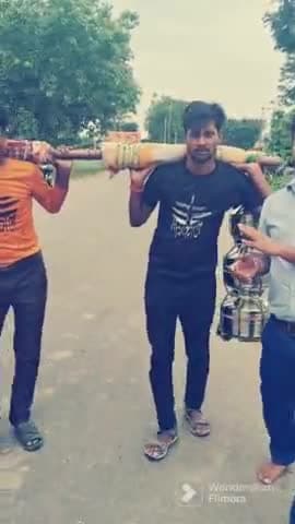 51 kg की कांवड़ ले पहुंचे गौरीशंकर गुलरिया .. कवि गोपाल पाठक से बातचीत 



#kanwad #kavigopalpathak #viral_video