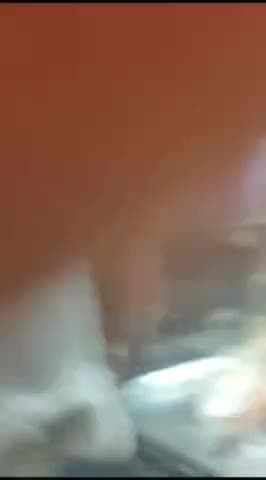 ये वायरल वीडियो सिविल लाइन थाना अंतर्गत समीर तकिया का बताया जा रहा है इसमें दरोगा साहब का सलीका देखिये l