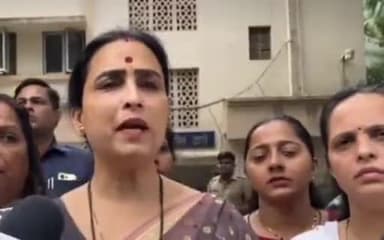 मुंबई महानगरपालिकेच्या उपनगरातील एका शाळेत ४ विद्यार्थीनीनींचे लैंगिक शोषण, पीटी शिक्षक आरोपीला अटक