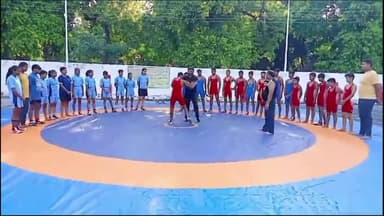 देेेवरिया: जिला के स्टेडियम से राज्यस्तरीय सब जूनियर कुश्ती प्रतियोगिता में मंडल का प्रतिनिधित्व करेंगे छह खिलाड़ी