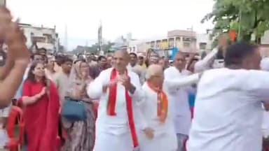 मंदसौर: चंद्रयान-3 ने चंद्रमा की सतह पर सफल लैंडिंग से रचा इतिहास गांधी चौराहा पर विधायक सांसद ने मनाई खुशी दिखा उत्साह