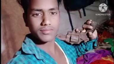 रामगढ़ चौक: ककरौरी गांव के एक युवक का अवैध हथियार लिए फोटो हुआ वायरल