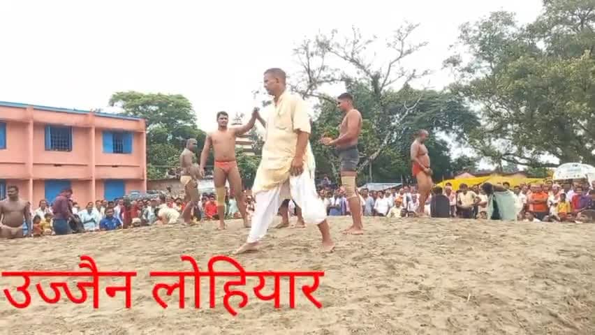 उज्जैन लोहियार में पहलवानी कुस्ती के कुछ दृश्य #kustilovers #kusti #livestreaming #pahalwanprotest