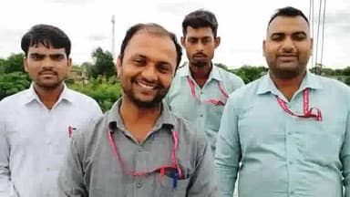 टेहरोली: मिशन चंद्रयान 3 की सफलता के लिए कस्बा टहरौली के शिक्षकों एवं लोगों ने की प्रार्थना