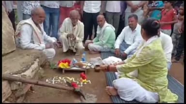 बटियागढ़: पथरिया विधायक रामबाई ने ग्राम बटियागढ़ में ₹10 लाख की लागत से तैयार हो रहे भवन का किया भूमिपूजन