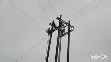 गोरमी: नगर में 33 केवी बिजली की लाइन पर मेंटेनेंस कार्य के चलते दो घंटे बंद रही बिजली सप्लाई