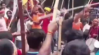 नौतन: महावीरी अखाड़े का जुलूस नौतन में शांतिपूर्वक हुआ संपन्न, प्रशासन रहा मौजूद