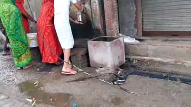 लवाण: लवाण एसडीएम कार्यालय के समीप पानी भर रही महिलाओं के समीप टूटकर गिरा बिजली का तार, बडा हादसा टला