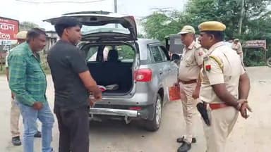 लवाण: रेटा के समीप हुई फायरिंग की घटना के बाद लवाण स्टेट हाईवे पर की लवण थाना पुलिस ने की नाकाबंदी, वाहनों की गहनता से की जांच