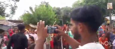 मीरगंज: सेवा ज्वालापुर निवासी महिला की हत्या का खुलासा करने के लिए महिलाओं ने भुझिया माइनर अड्डा पर रोड किया जाम