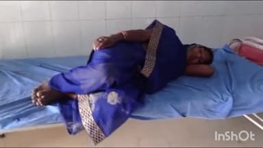 नुआंव: बहु को इलाज कराने नुआंव स्वास्थ्य केंद्र में लेकर पहुंची सास प्याऊ में करंट आने से हुई घायल, कराया गया इलाज