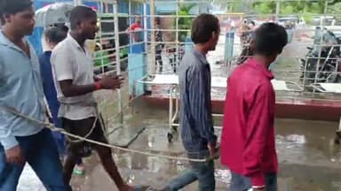 गोपालगंज: भागीपट्टी चेक पोस्ट सहित अन्य जगहों से शराब के साथ चार आरोपी गिरफ्तार, पुछताछ के बाद उत्पाद विभाग की टीम ने भेजा जेल।