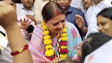 अजमेर: मंत्री ममता भूपेश और मंत्री लालचंद कटारिया पहुंचे अजमेर, सर्किट हाउस में टिकट दावेदारों से मुलाकात कर लिए आवेदन