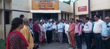 भदोही: सुरियावा के बीआरसी में निपुण भारत मिशन के तहत आज की गयी समीक्षा बैठक