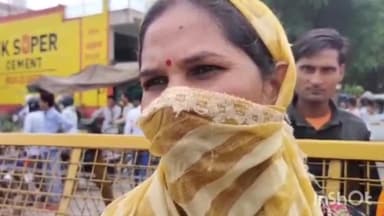 मालाखेड़ा: अलवर के काटी घाटी स्थित श्री राम कॉलोनी में भारत नगर के लोगों ने अलवर राजगढ़ रोड पर लगाया जाम।