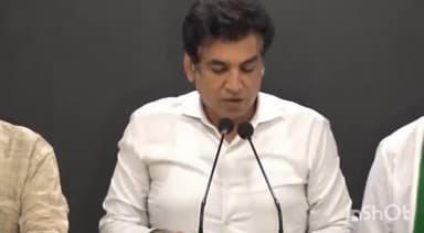 देहरादून: कांग्रेस प्रदेश प्रभारी के दौरे को लेकर बीजेपी प्रदेश प्रवक्ता नवीन ठाकुर ने भाजपा मुख्यालय से दिया बयान