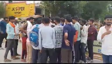 अलवर: कटी घाटी मोड पर श्री राम कॉलोनी के लोगों ने पेयजल समस्या को लेकर लगाया जाम