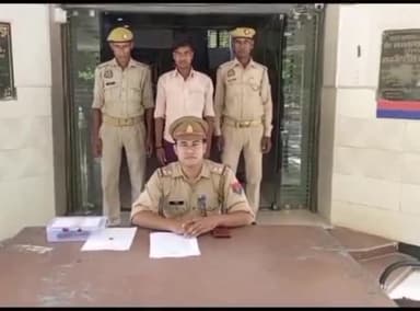 हाथरस: बघराया भट्टा के पास से पुलिस ने एक युवक को किया गिरफ्तार अवैध तमंचा व कारतूस हुआ बरामद की आवश्यक कार्यवाही