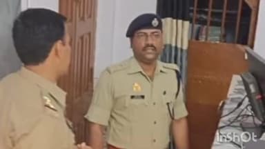 आगरा: थाना मलपुरा का डीसीपी पश्चिमी सोनम कुमार ने किया औचक निरीक्षण,खराब व्यवस्थाओं को जल्द दुरुस्त करने के दिये आदेश