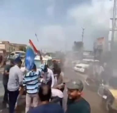 मेहगांव: मेहगांव में एनएसयूआई के कार्यकर्ताओं ने मुख्यमंत्री शिवराज सिंह का पुतला फूंकने की कोशिश की, पुलिस ने रोका