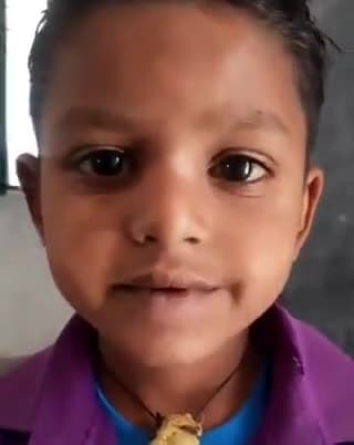 इस मुस्लिम लड़के को सुनिए ईमान ताज़ा हो जाएगा ..

मुस्लिम मां घरों में बच्चो को क्या शिक्षा देती हैं देखिये
#ArrestTript