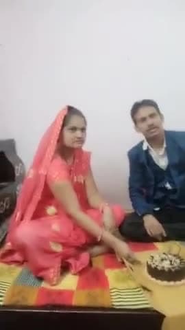 भीलवाड़ा: #चंद्रयान  चंद्रयान लैंडिंग की खुशी में केक काटते हुए किंग बेरवा #👋👋👋💯#lucky sarwal #modi