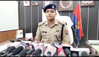 बरेली: दो पहिया वाहनों की चोरी करने वाली गैंग को पुलिस ने किया गिरफ्तार, SP सिटी राहुल भाटी ने किया घटना का खुलासा