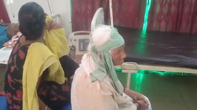 हाथरस: गांव नगला अलगर्जी में घर पर बैठी वृद्ध महिला पर बंदर ने हमला कर किया घायल सिर पर लगी चोट,कराया गया जिला अस्पताल मे भर्ती