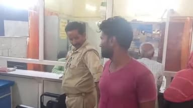 हाथरस: गांव मझोला में रुपये को लेकर पड़ोसी से हुए झगड़े में पुलिस ने एक अभियुक्त को हिरासत में लेकर शांतिभंग की में किया चालान,