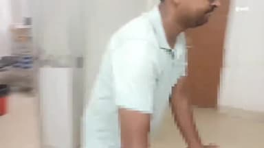 देेेवरिया: देवरिया:उमा नगर मोहल्ले में पेड़ से गिरकर बिहार निवासी एक व्यक्ति गंभीर जिला अस्पताल में चल रहा इलाज