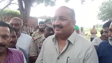 डलमऊ: मंत्री दिनेश प्रताप सिंह ने बाढ़ प्रभावित क्षेत्र का किया निरीक्षण,अधिकारियों को दिए आवश्यक दिशा निर्देश