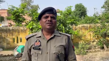 जलेसर: सावन माह के अंतिम सोमवार को लेकर अपर पुलिस अधीक्षक ने जलेसर सर्किल पुलिस को किया अलर्ट.