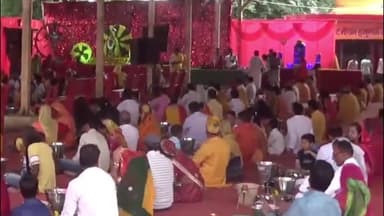 नागदा: नागदा के मुक्तेश्वर महादेव मंदिर पर 121 शिवलिंग का निशुल्क रुद्राभिषेक किया गया