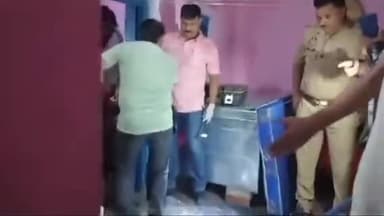 शाहजहांपुर: गांव बबक्करपुर में ससुरालीजनों से परेशान होकर महिला ने फांसी लगाकर की आत्महत्या