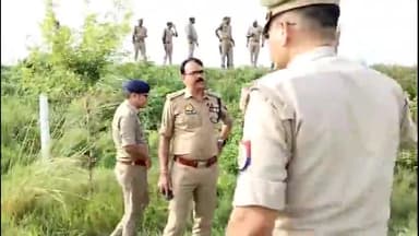 गाज़ीपुर: नंदगंज थाना इलाके के धमउपुर हाईवे के पास हत्या का सनसनीखेज मामला सामने आया है, जांच में जुटी पुलिस