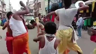 रतलाम नगर: शहर के तोपखाने पर कांग्रेस जिला अध्यक्ष के नेतृत्व में साही पालकी का हुआ स्वागत, हजारों शिव भक्त रहे मौजूद