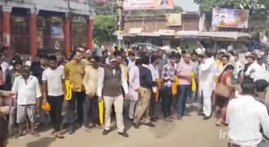 गुना नगर: बमोरी से विधायक का एक और दावेदार आया सामने, गुना सांसद केपी यादव के समक्ष हनुमान चौराहे पर समर्थकों ने की खुलकर नारेबाजी