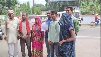 मोठ: आजाद नगर में दबंगों ने युवक के साथ की मारपीट, कोतवाली मोठ में दिया गया शिकायती पत्र