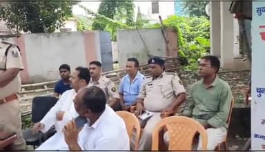 मुंगेर: कोतवाली थाना प्रभारी की अध्यक्षता में जन्माष्टमी एवं चेहल्लुम पर्व को लेकर शांति समिति की बैठक की गई आयोजित