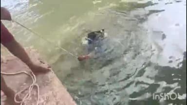 दुर्ग: शिवनाथ नदी में कूदने वाले व्यक्ति के शव को आज एसडीआरएफ की टीम द्वारा बाहर निकाला गया