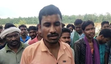 बेचाघाट आंदोलन अभी भीं है जारी
लंबे अरसे से चल रहा मांगे