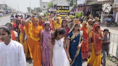 सुसनेर: जामुनिया रोड से नीलकंठेश्वर मंदिर तक महिला मंडल ने निकाली कलश यात्रा, क्षेत्र वासियों की समृद्धि के लिए किया जलाभिषेक